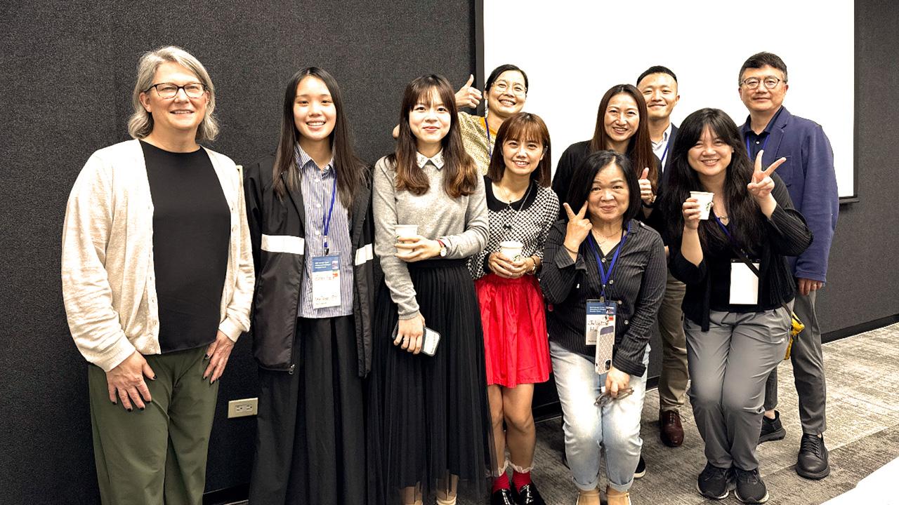 Dean of UC Davis CPE Julie Greenwood and Nari Fujita, director of International Programs, pose with former trainees from Fulbright Taiwan TEFL Training Program