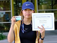 Shandong Ag Univ grad student poses with her UC Davis Global Study Program certificate