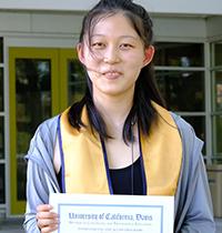 Shandong Ag Univ grad student poses with her UC Davis Global Study Program certificate